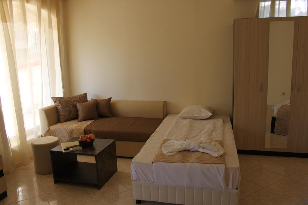 Hotel Brilliance Варна Номер фото