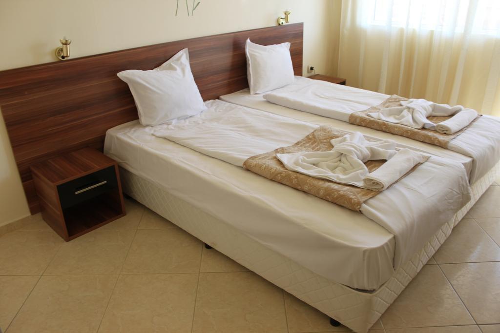 Hotel Brilliance Варна Номер фото