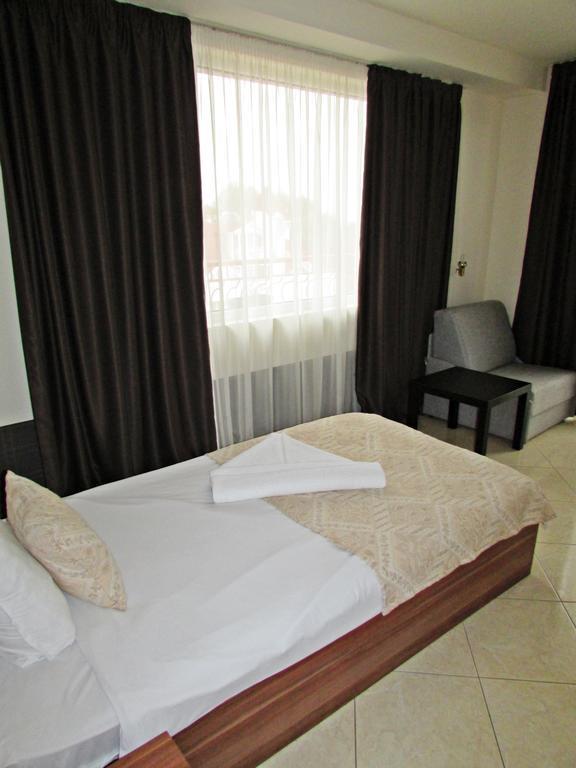 Hotel Brilliance Варна Екстер'єр фото